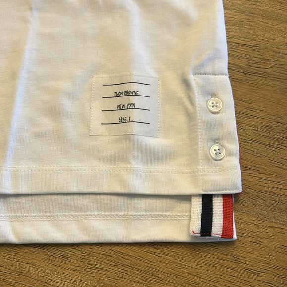 New Thom browne t-shirt with tricolor pocket. 12 - Picture 6 of 9